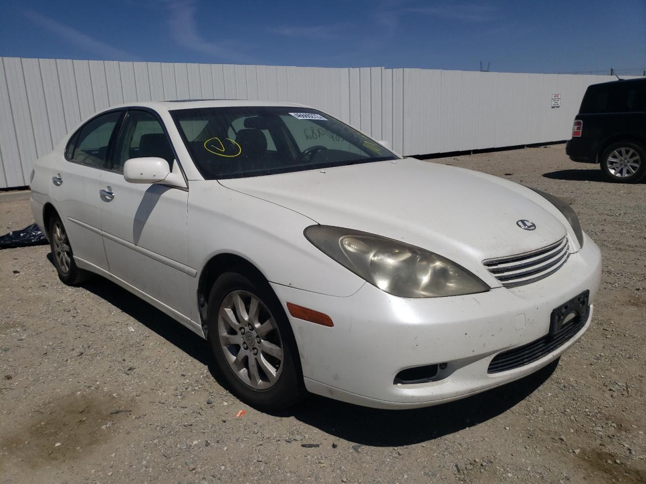 LEXUS ES 330 2004 with VIN JTHBA30G940018862 - Photo from auction