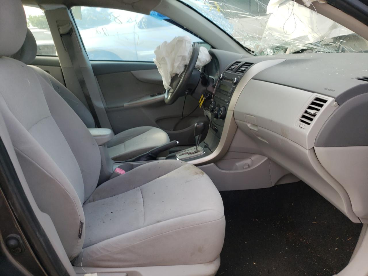 Photo 5 from auction – 2010 TOYOTA COROLLA BA with VIN JTDBU4EE0AJ066553