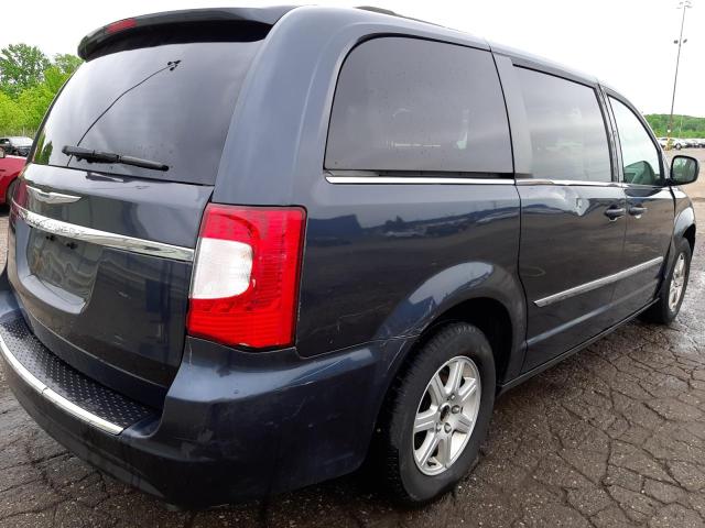 Photo 4 from auction – 2013 CHRYSLER TOWN & COU with VIN 2C4RC1BG2DR594648
