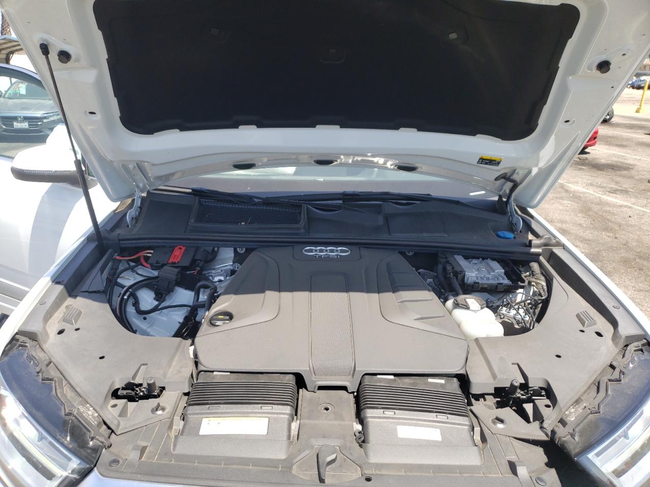 Photo 17 from auction – 2018 AUDI Q7 PREMIUM with VIN WA1LHAF72JD034672