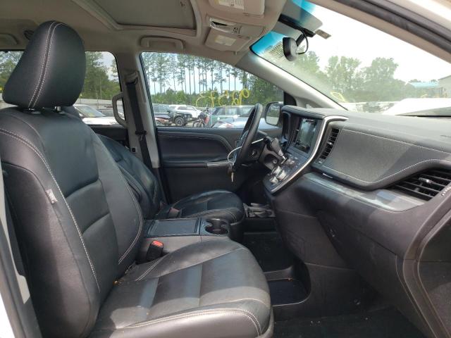 Photo 5 from auction – 2017 TOYOTA SIENNA SE with VIN 5TDXZ3DC6HS822434