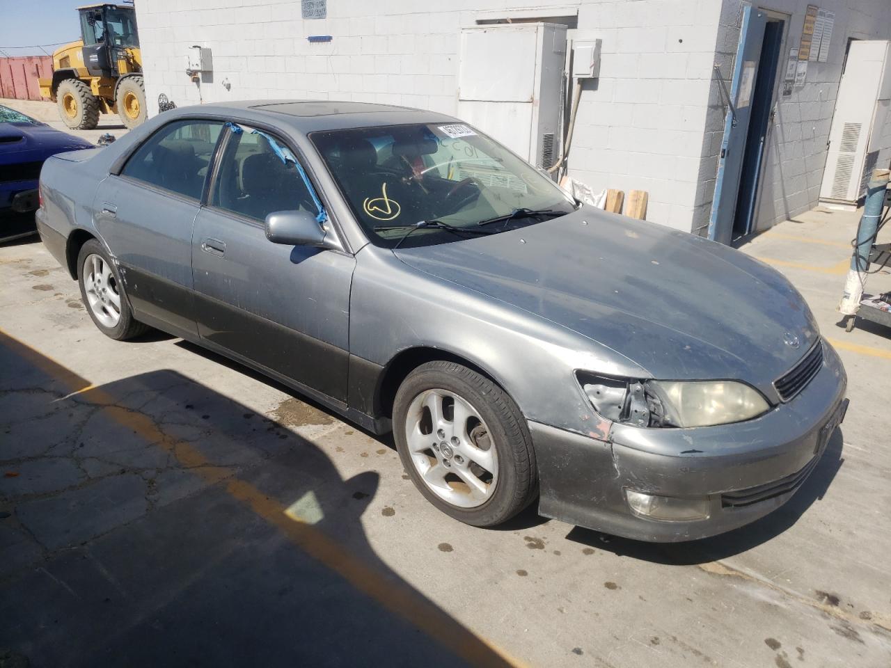LEXUS ES 300 2001 with VIN JT8BF28G910326707 - Photo from auction
