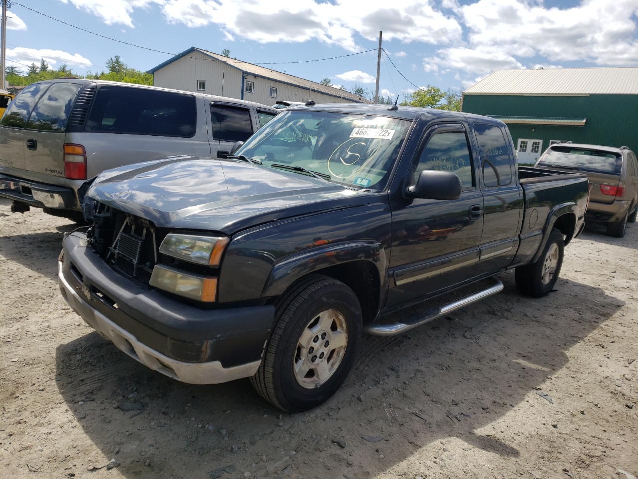 Photo 2 from auction – 2004 CHEVROLET SILVERADO with VIN 2GCEK19T141251736