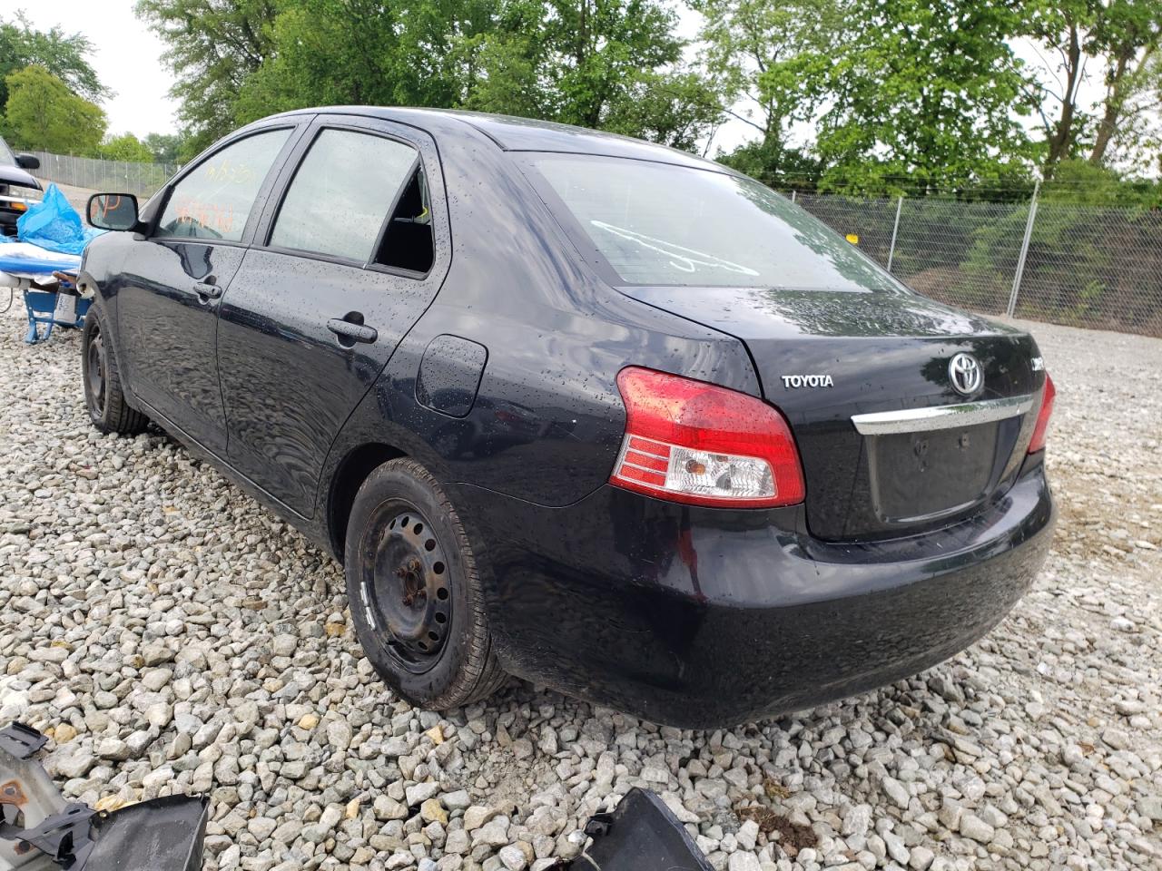 Photo 3 from auction – 2007 TOYOTA YARIS with VIN JTDBT923871021453