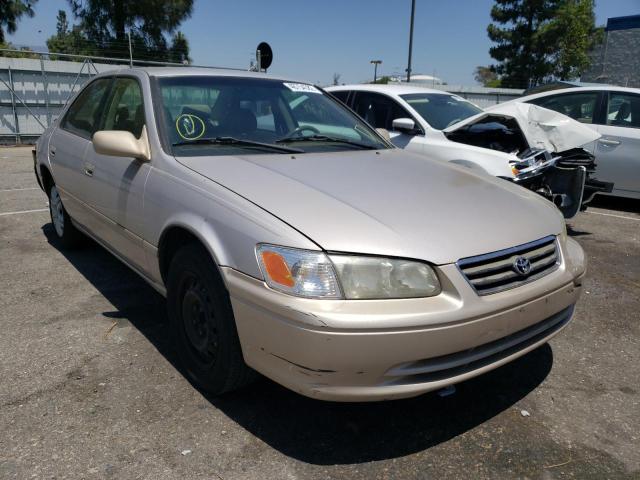TOYOTA CAMRY CE 2000 with VIN 4T1BG22K9YU620022 - Photo from auction