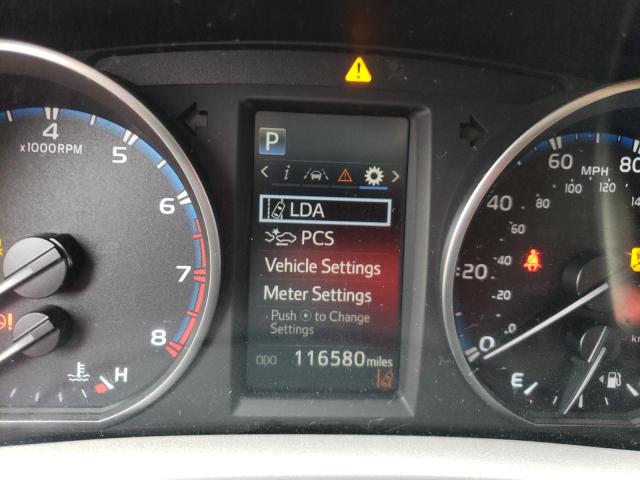 Photo 8 from auction – 2017 TOYOTA RAV4 LE with VIN JTMBFREV0HJ173233