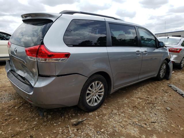 Photo 4 from auction – 2011 TOYOTA SIENNA XLE with VIN 5TDYK3DC6BS072999