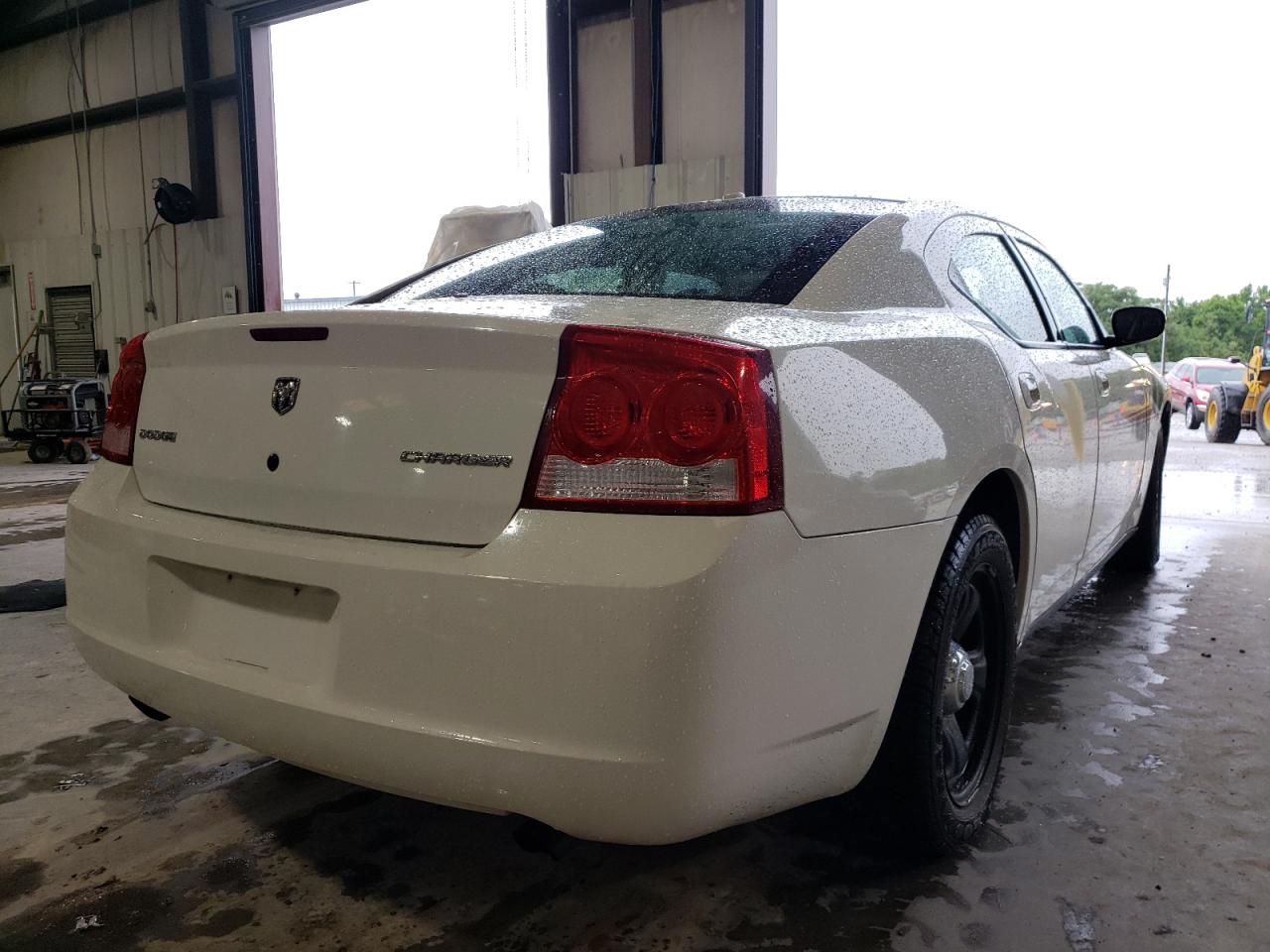 Photo 4 from auction – 2010 DODGE CHARGER with VIN 2B3AA4CT3AH183732