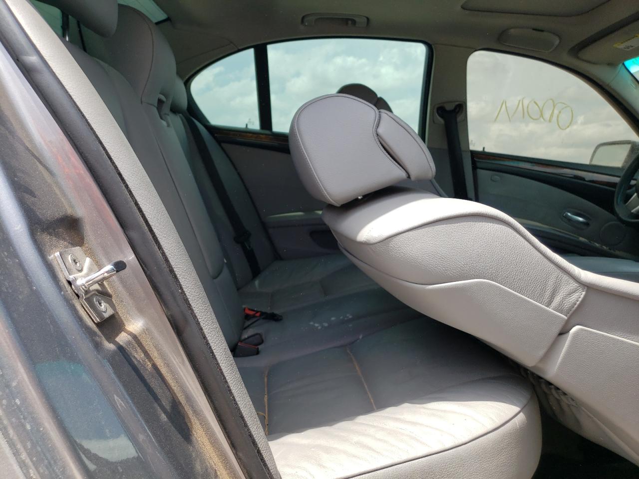 Photo 6 from auction – 2008 BMW 528 I with VIN WBANU53538CT00380