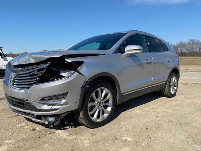 Photo 2 from auction – 2016 LINCOLN MKC SELECT with VIN 5LMCJ2C9XGUJ08959