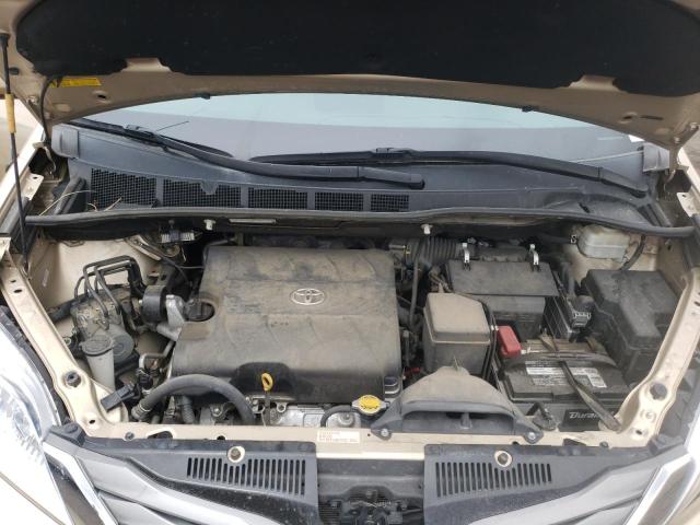 Photo 7 from auction – 2012 TOYOTA SIENNA XLE with VIN 5TDYK3DC5CS244991