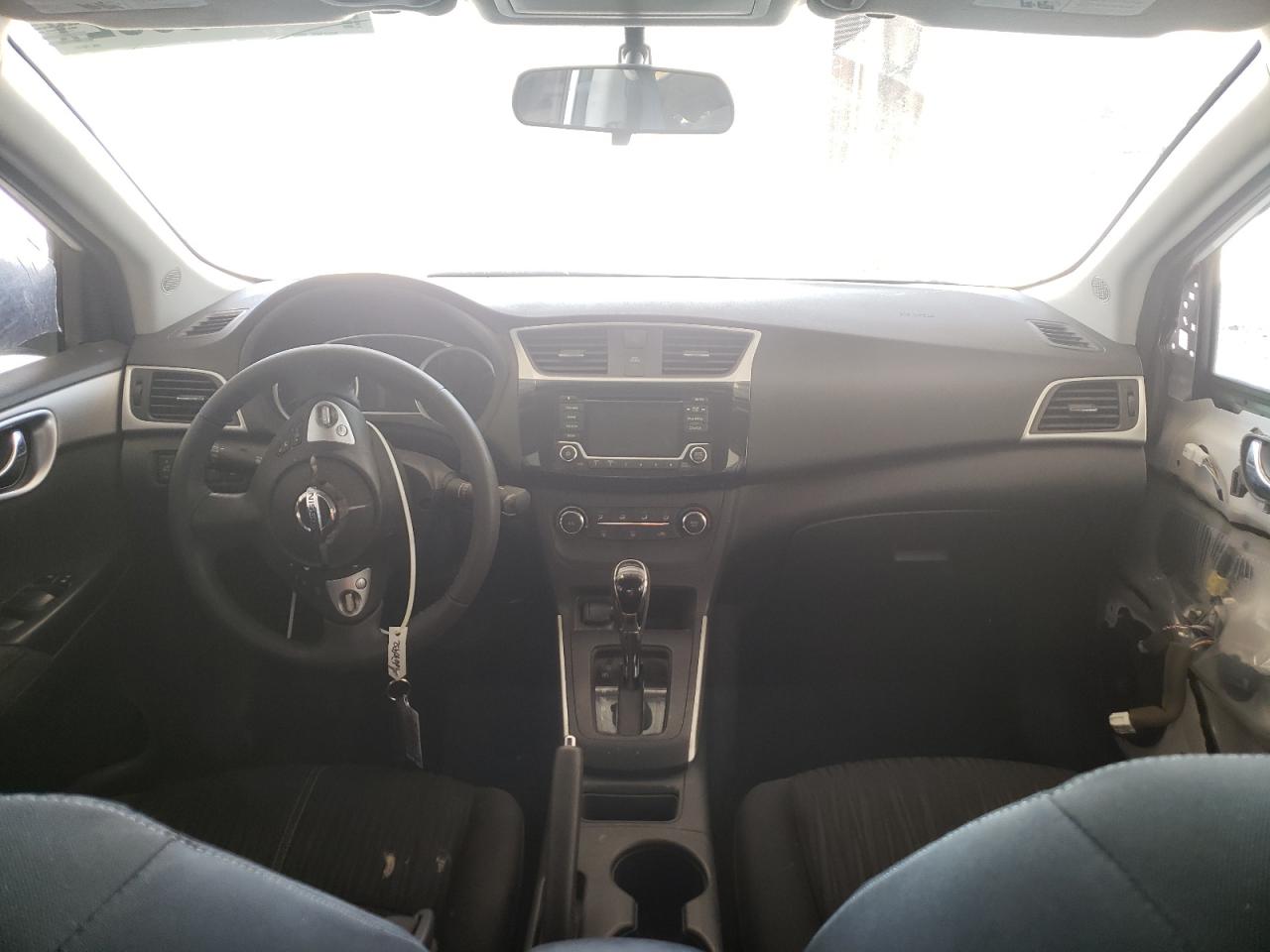Photo 9 from auction – 2017 NISSAN SENTRA S with VIN 3N1AB7AP3HL708103