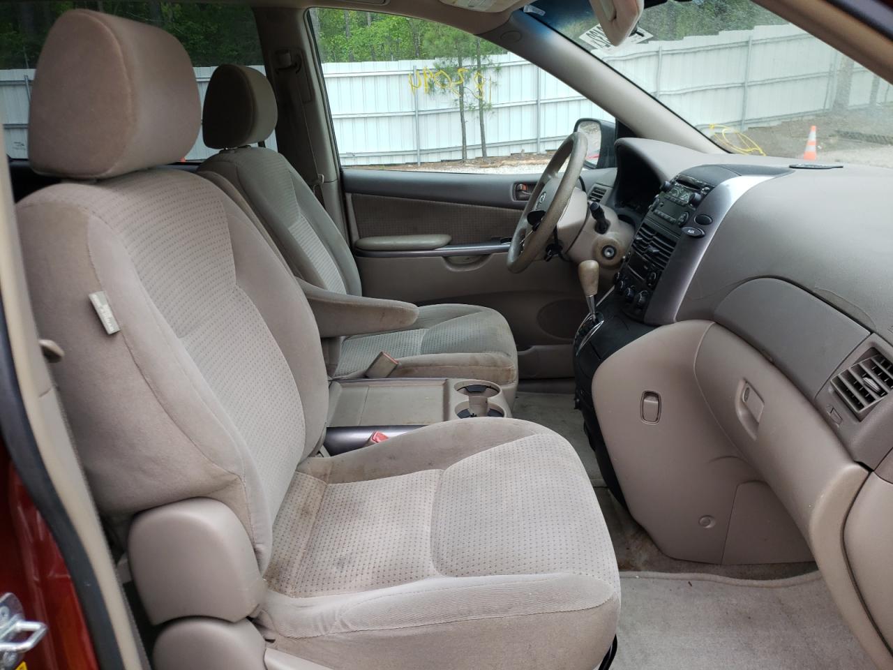Photo 5 from auction – 2006 TOYOTA SIENNA CE with VIN 5TDZA23C76S454077