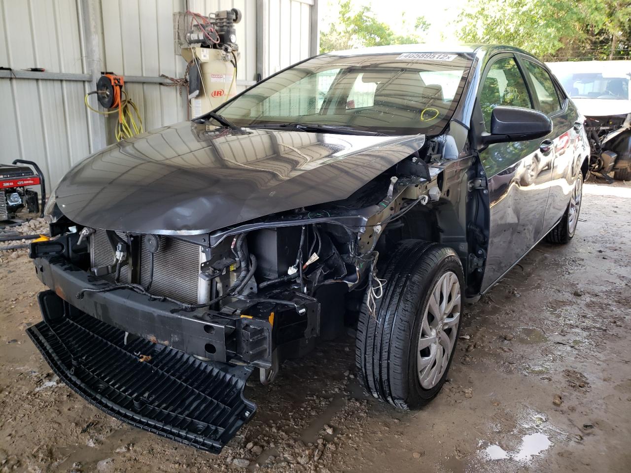 Photo 2 from auction – 2017 TOYOTA COROLLA L with VIN 5YFBURHE9HP696361