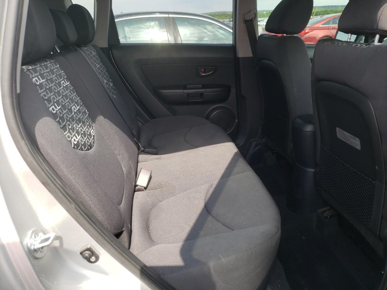 Photo 6 from auction – 2011 KIA SOUL + with VIN KNDJT2A24B7294519