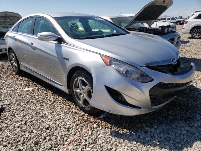 HYUNDAI SONATA HYB 2011 with VIN KMHEC4A48BA005817 - Photo from auction