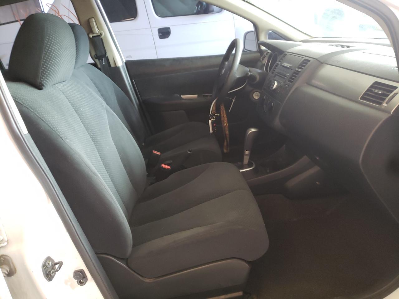 صورة رقم 5 من المزاد - 2011 NISSAN VERSA S مع VIN 3N1BC1APXBL438020