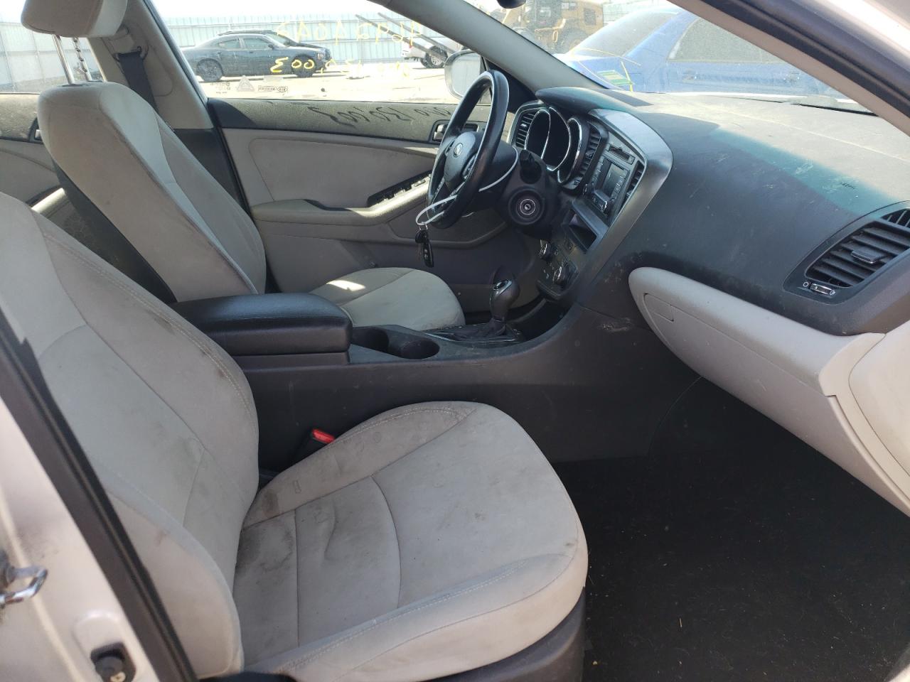 Photo 5 from auction – 2013 KIA OPTIMA LX with VIN KNAGM4A70D5373115