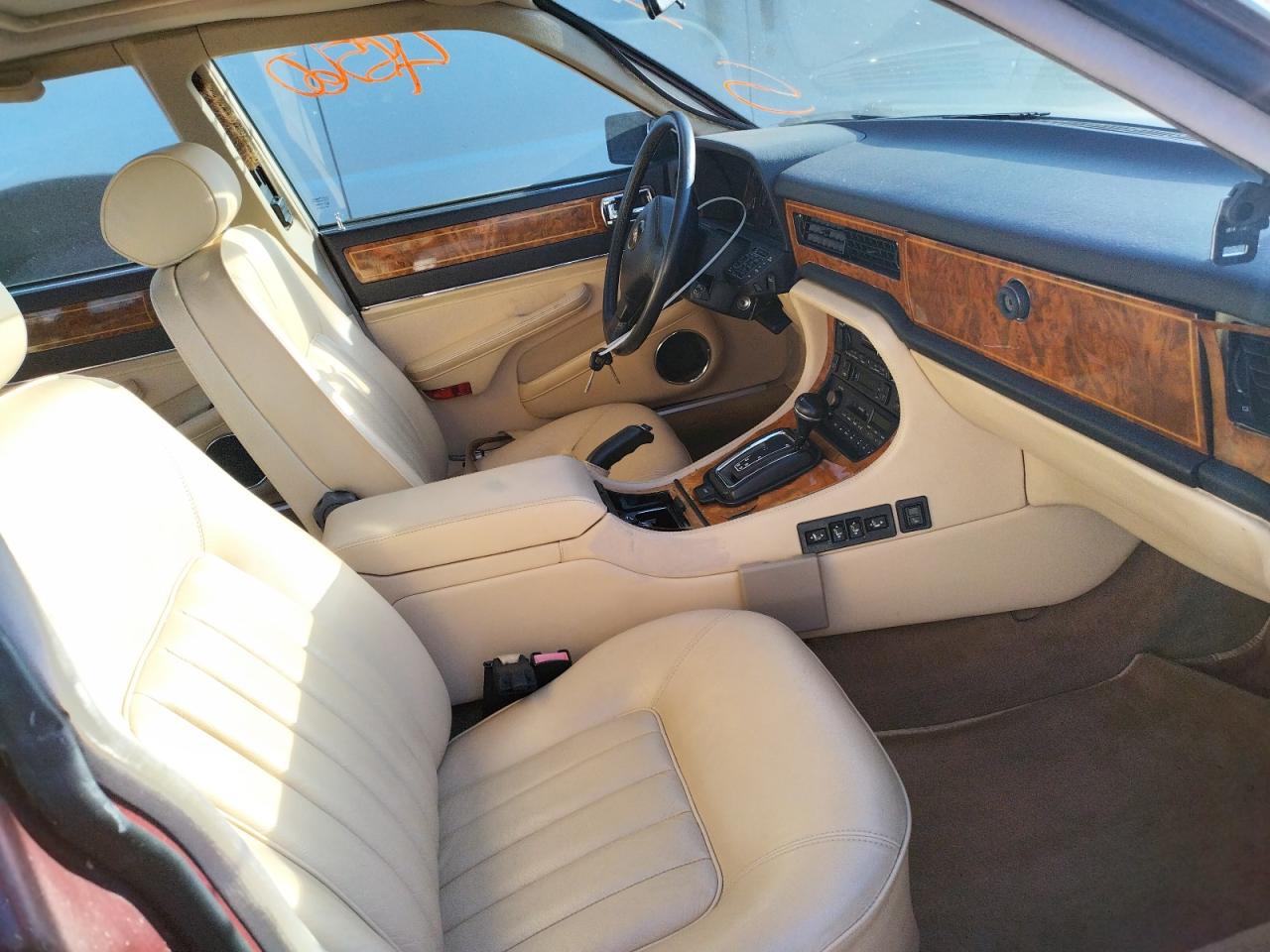 Photo 5 from auction – 1990 JAGUAR VANDENPLAS with VIN SAJKY174XLC624019