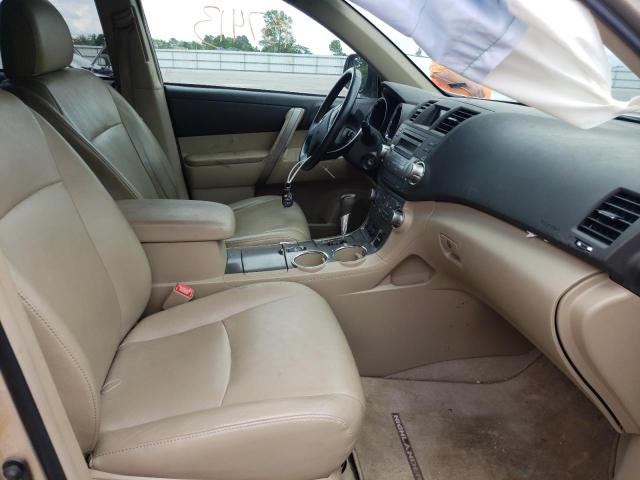 Photo 5 from auction – 2010 TOYOTA HIGHLANDER with VIN 5TDKK3EH4AS006210