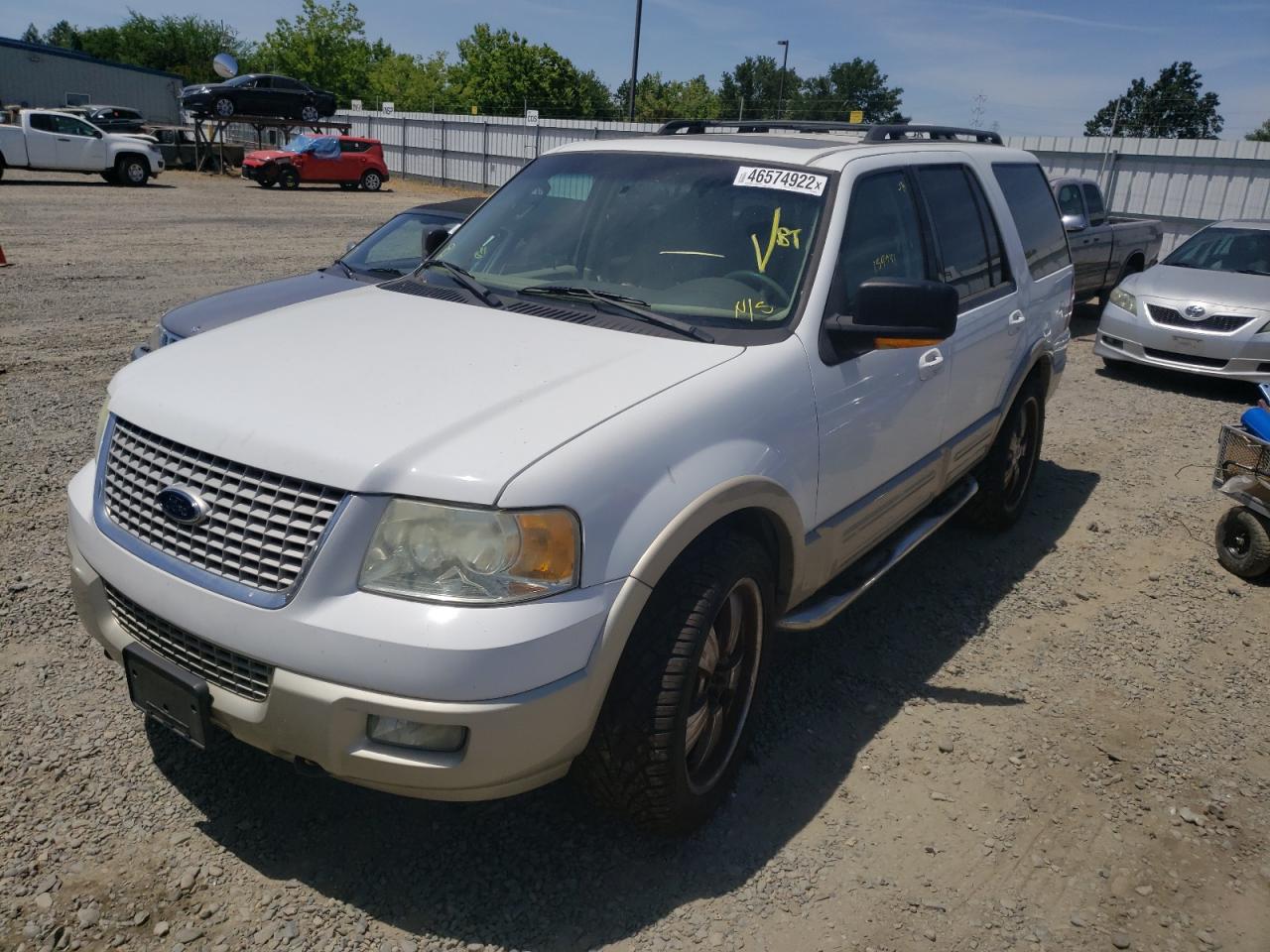 Zdjęcie 2 z aukcji – 2005 FORD EXPEDITION z VIN 1FMFU18545LB07204
