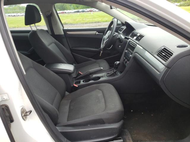 Photo 5 from auction – 2013 VOLKSWAGEN PASSAT S with VIN 1VWAP7A34DC120225