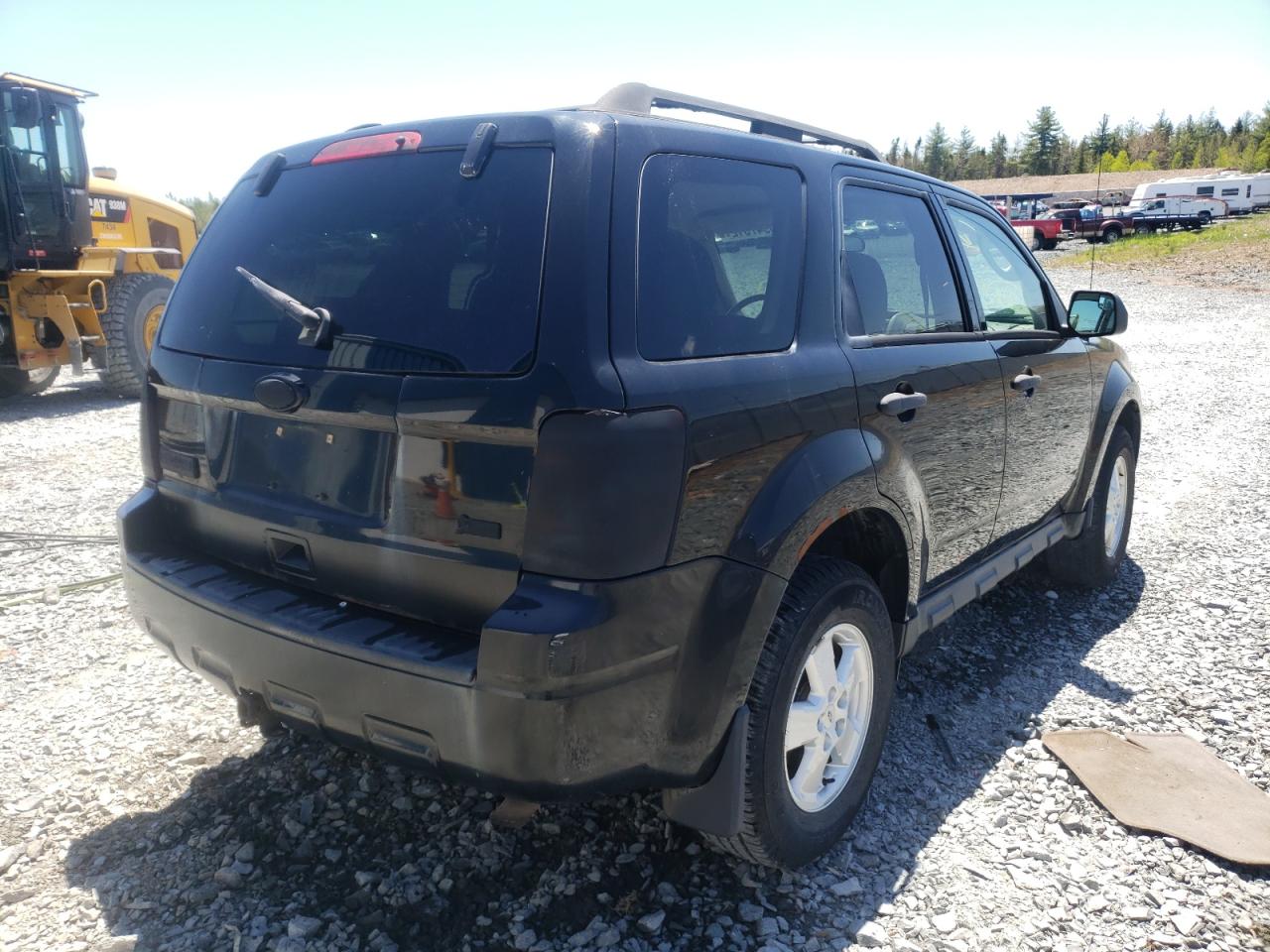 Photo 4 from auction – 2010 FORD ESCAPE XLT with VIN 1FMCU0DG1AKC98598