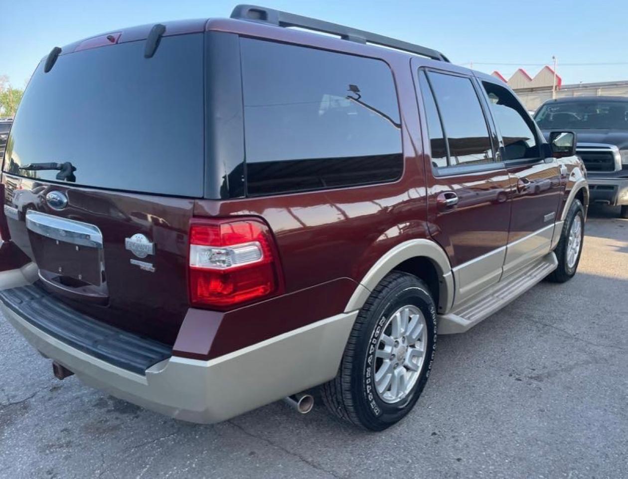 Photo 4 from auction – 2008 FORD EXPEDITION with VIN 1FMFU18548LA23260