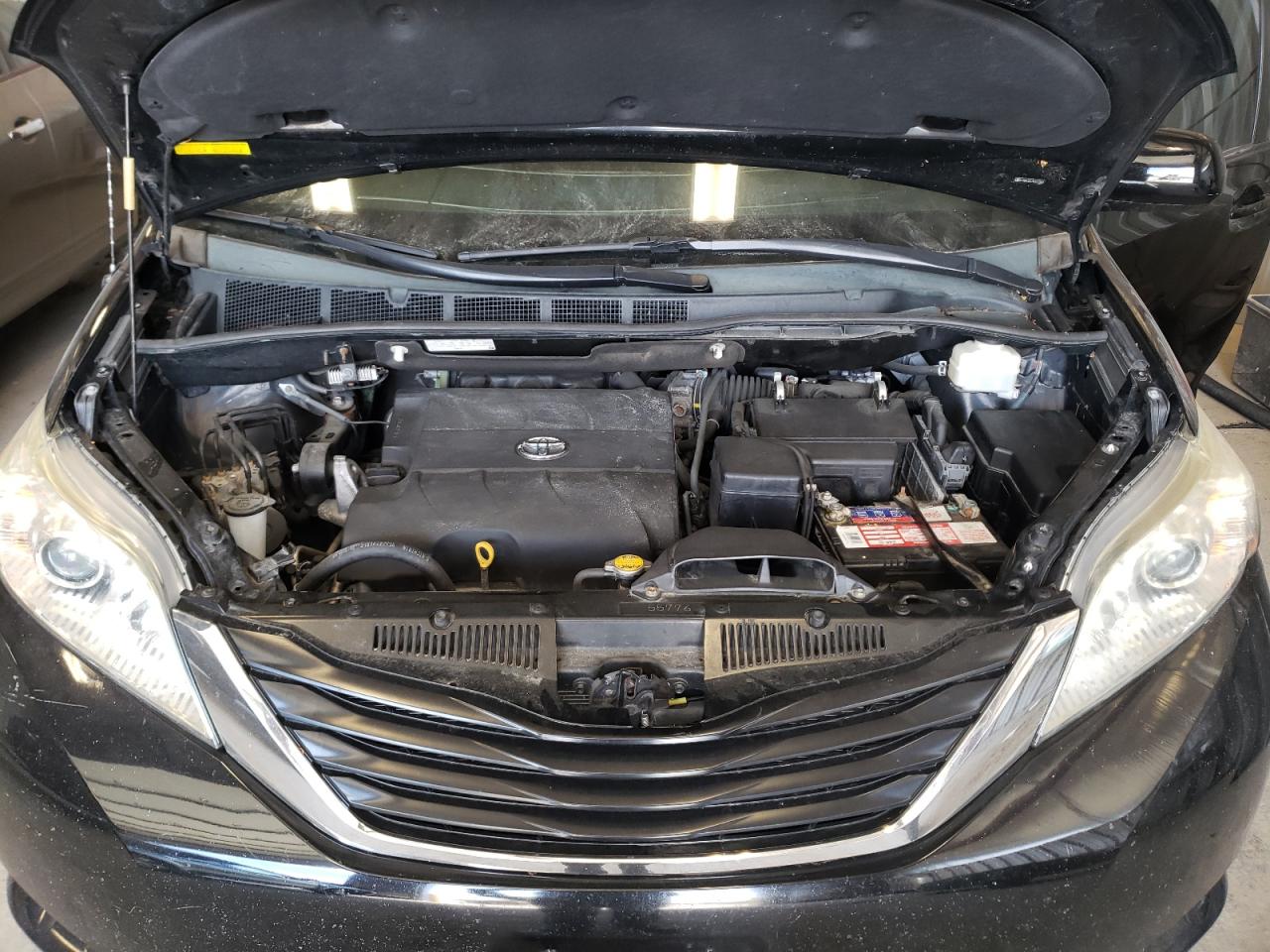 Photo 7 from auction – 2011 TOYOTA SIENNA LE with VIN 5TDKK3DC7BS072564