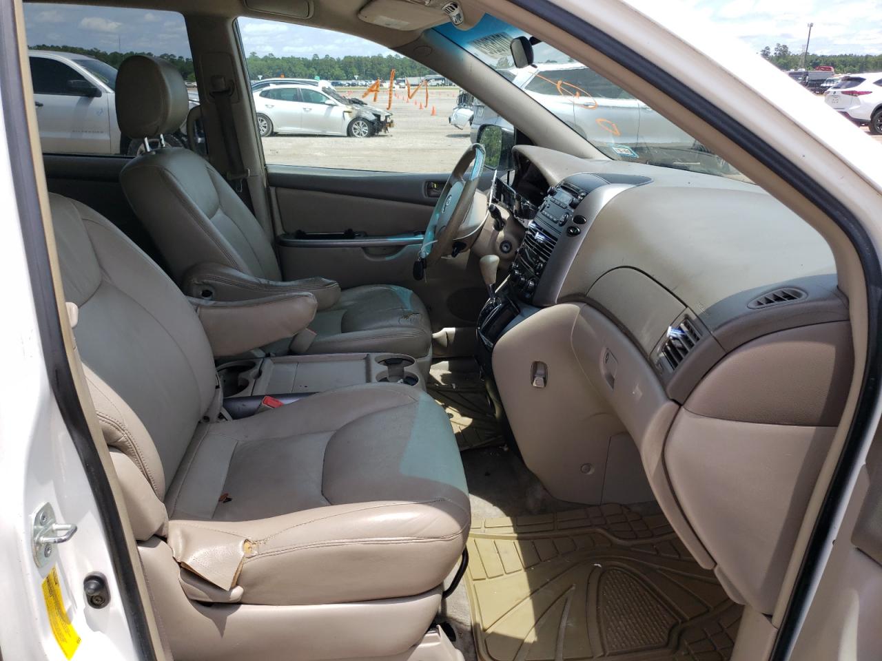 Photo 5 from auction – 2008 TOYOTA SIENNA CE with VIN 5TDZK23C48S176609