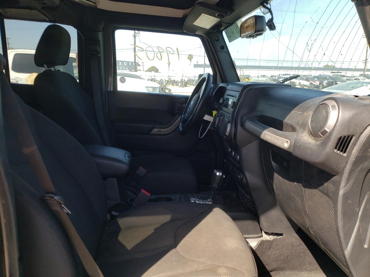 Photo 19 from auction – 2018 JEEP WRANGLER U with VIN 1C4BJWDG2JL926612