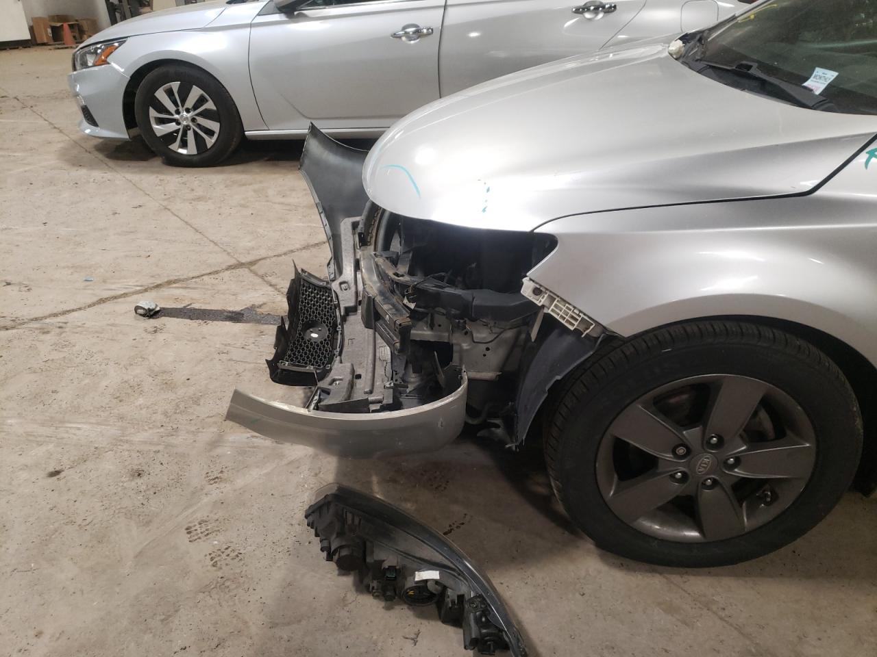 Zdjęcie 9 z aukcji – 2012 KIA FORTE EX z VIN KNAFU6A20C5474679