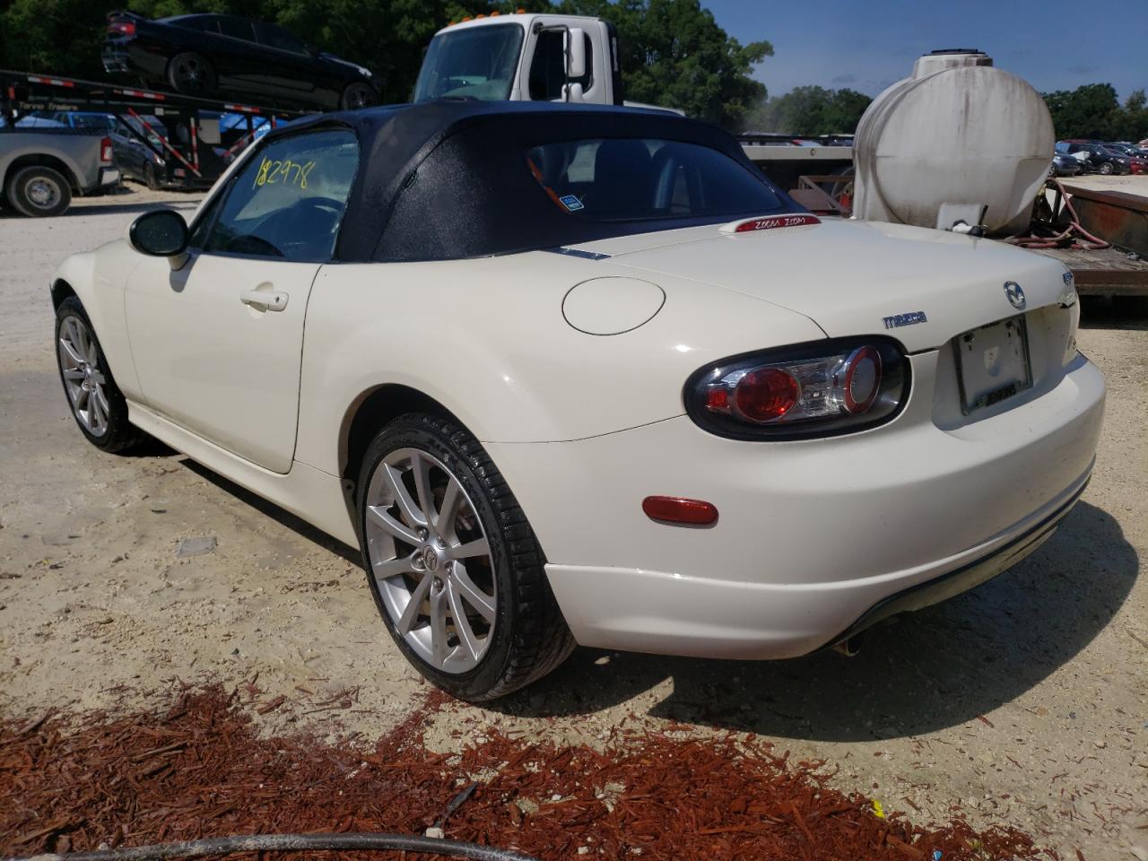 Photo 3 from auction – 2007 MAZDA MX-5 MIATA with VIN JM1NC25FX70124633