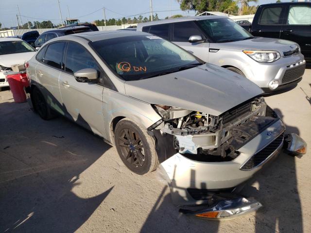 FORD FOCUS SE 2015 with VIN 1FADP3F22FL215335 - Photo from auction