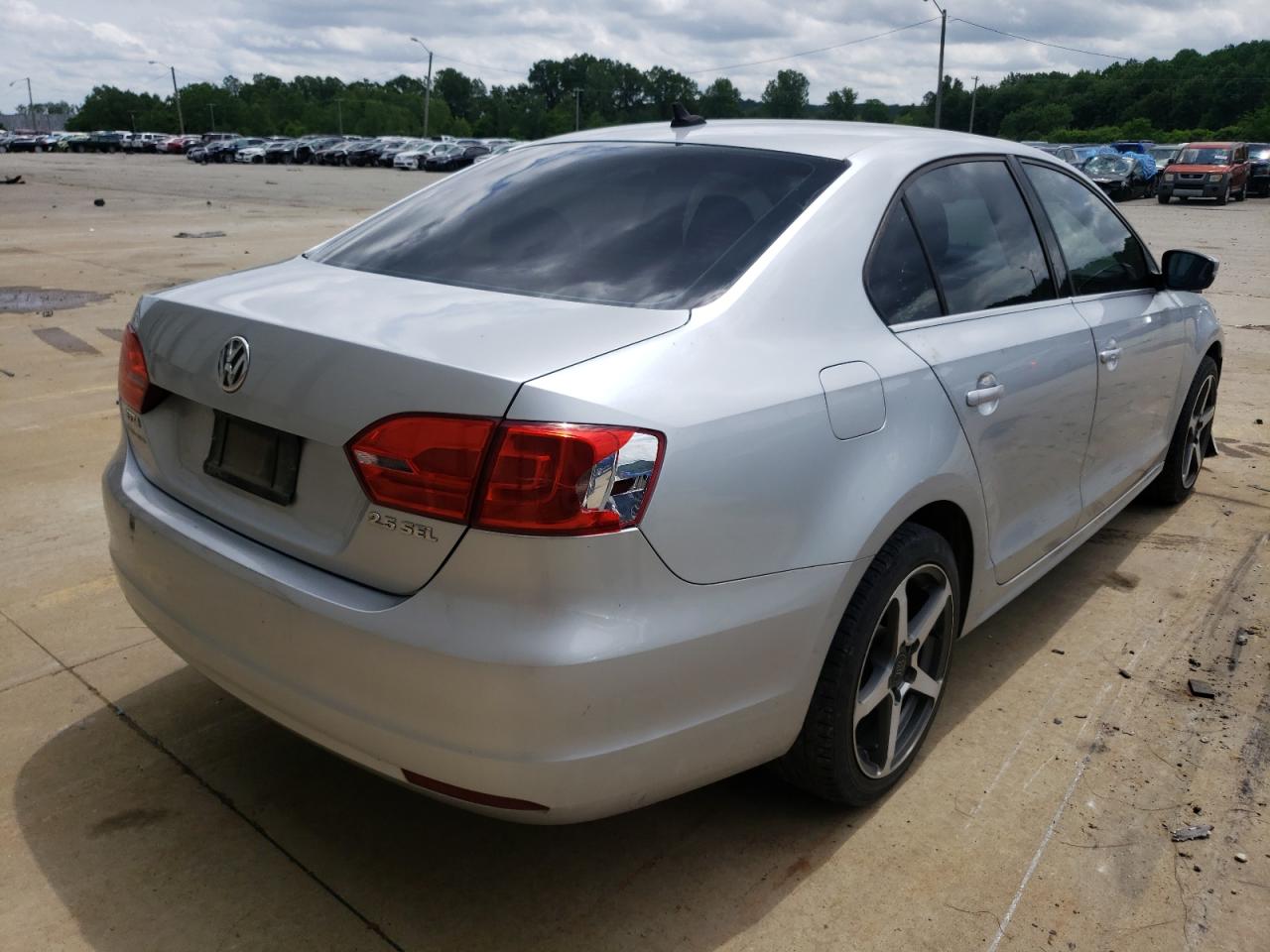Photo 4 from auction – 2012 VOLKSWAGEN JETTA SEL with VIN 3VWLP7AJ2CM008768