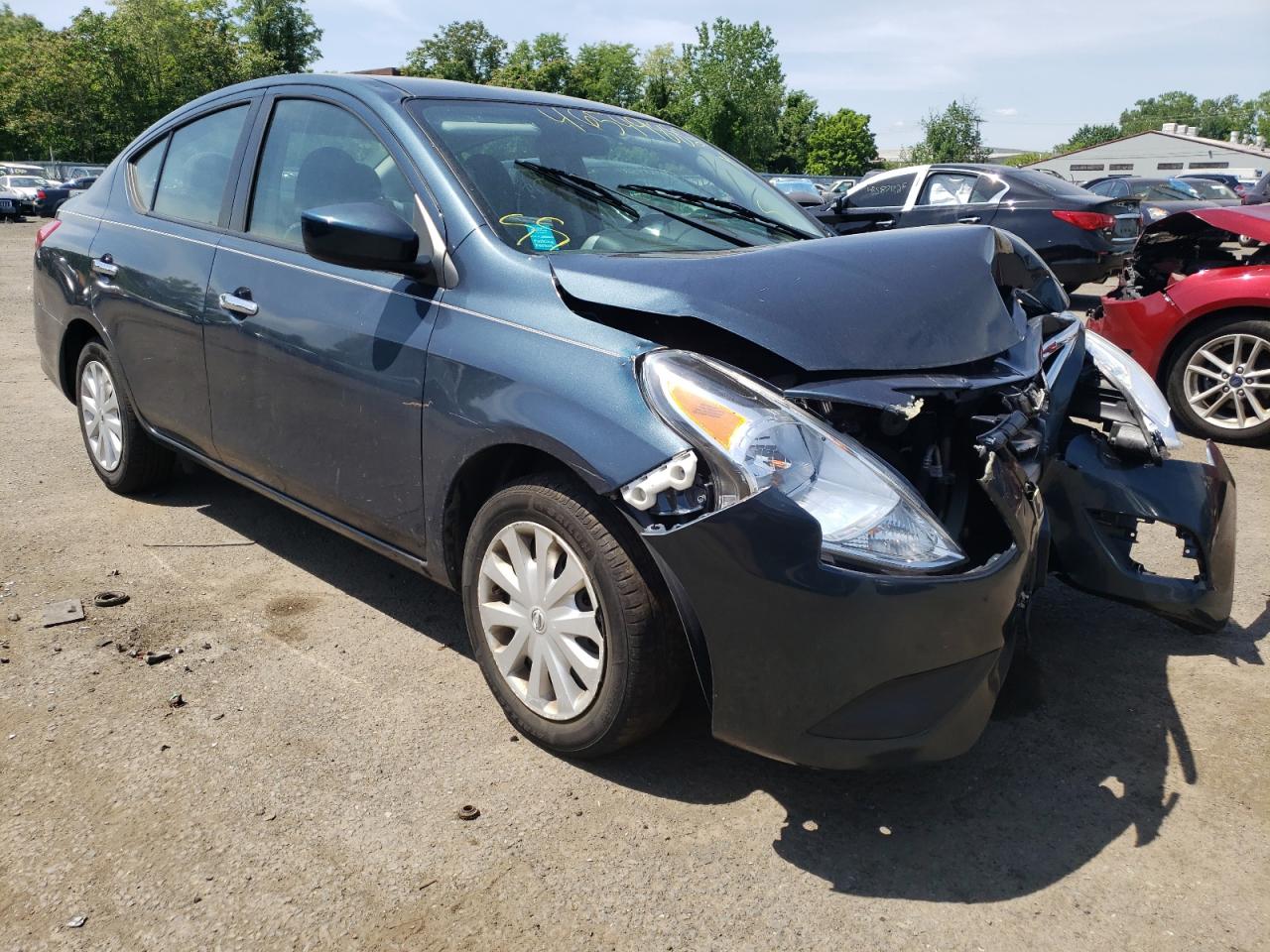 NISSAN VERSA S 2016 with VIN 3N1CN7AP6GL895545 - Photo from auction