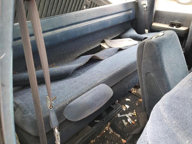 Photo 6 from auction – 1998 CHEVROLET SILVERADO with VIN 2GCEC19R7T1206493