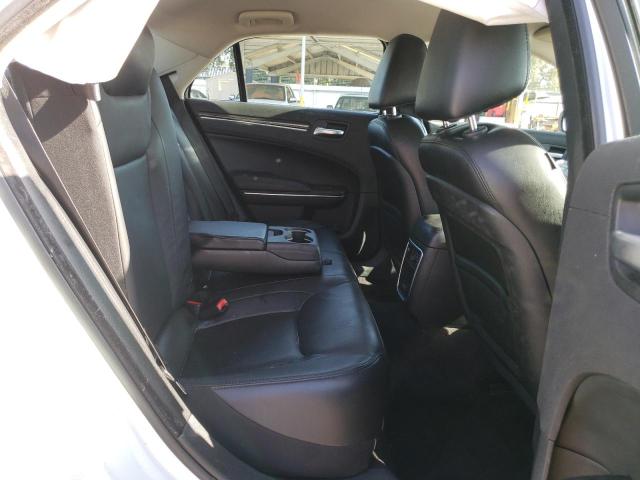 Photo 6 from auction – 2017 CHRYSLER 300 LIMITE with VIN 2C3CCAAG6HH585782