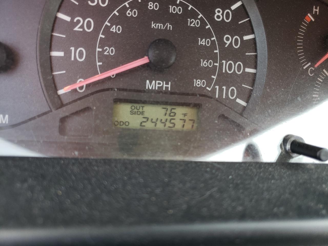 Photo 11 from auction – 2005 TOYOTA COROLLA CE with VIN 1NXBR32E75Z351315