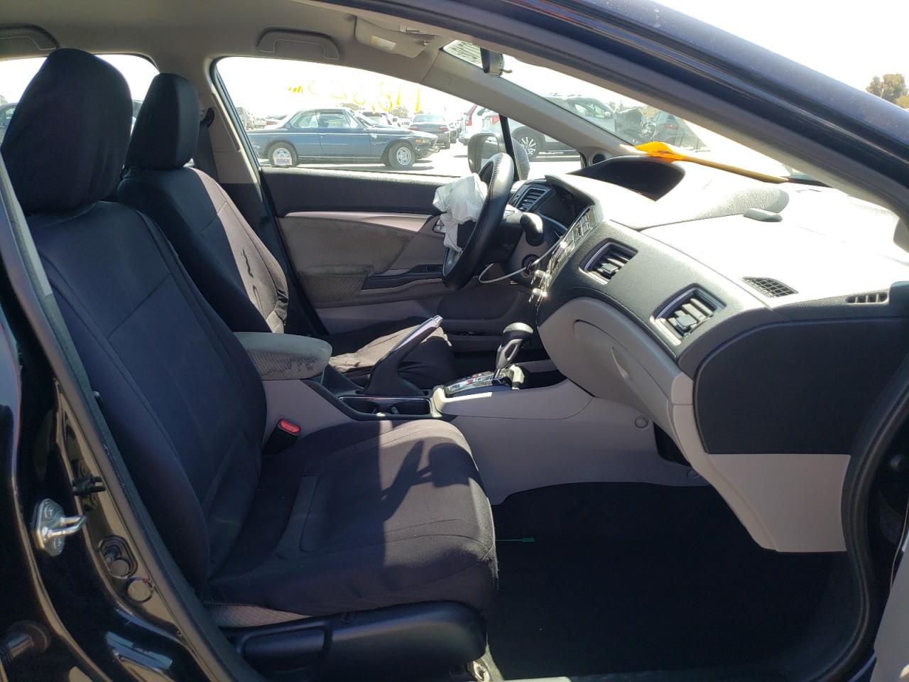 Photo 5 from auction – 2013 HONDA CIVIC with VIN 19XFB4F20DE203892