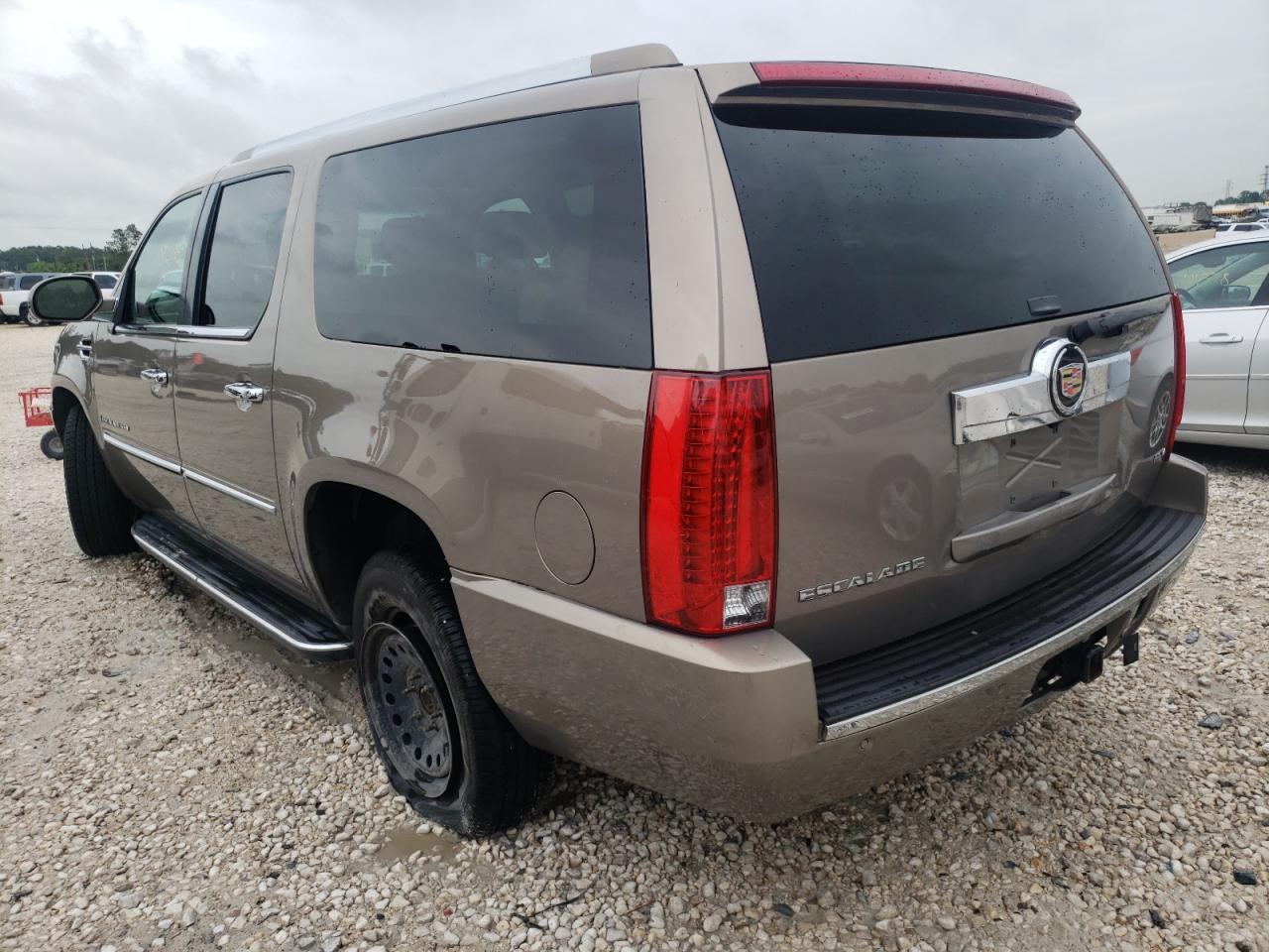 Photo 3 from auction – 2007 CADILLAC ESCALADE E with VIN 1GYFK668X7R238443