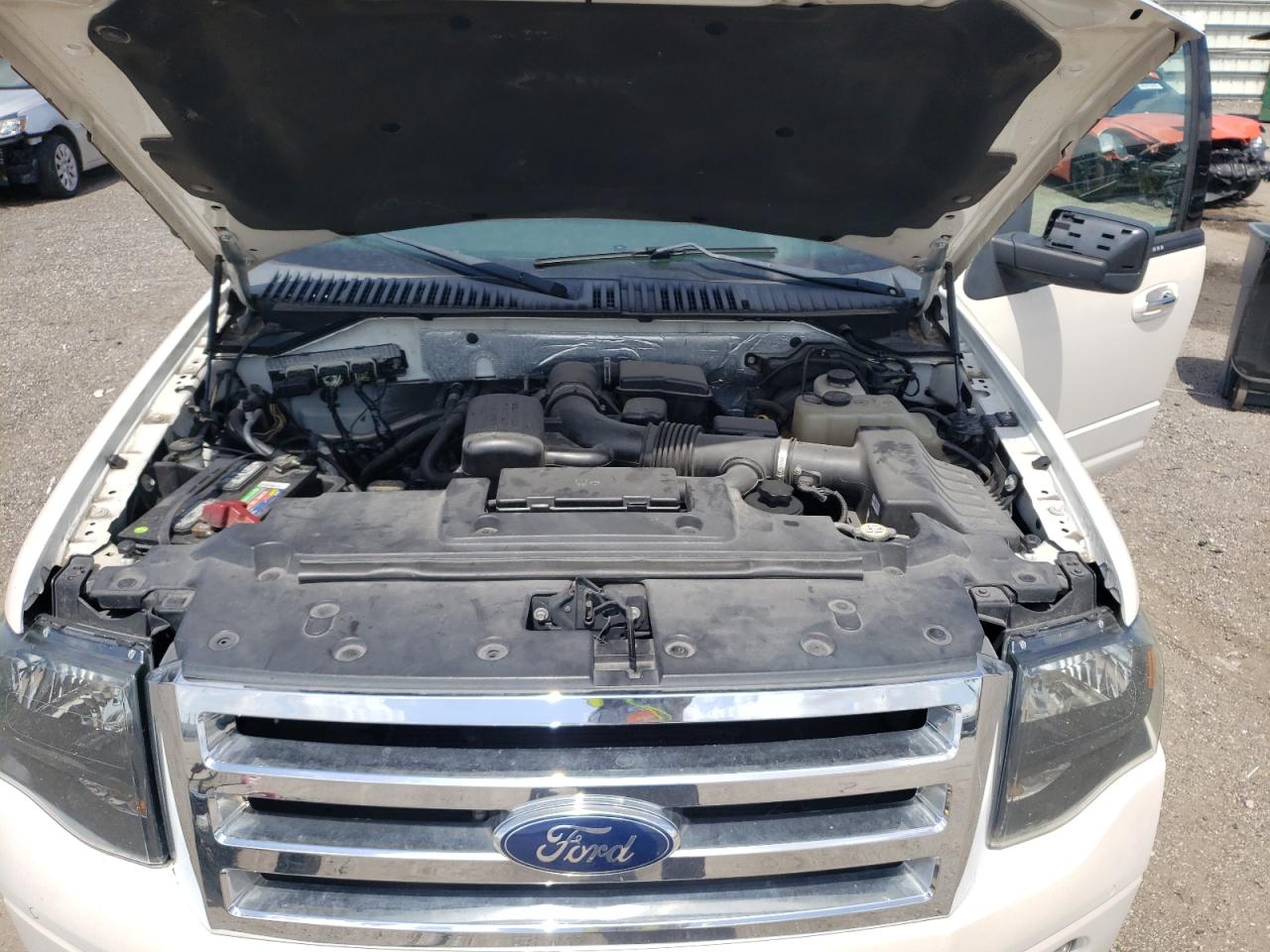 Photo 12 from auction – 2014 FORD EXPEDITION with VIN 1FMJU2A55EEF62061