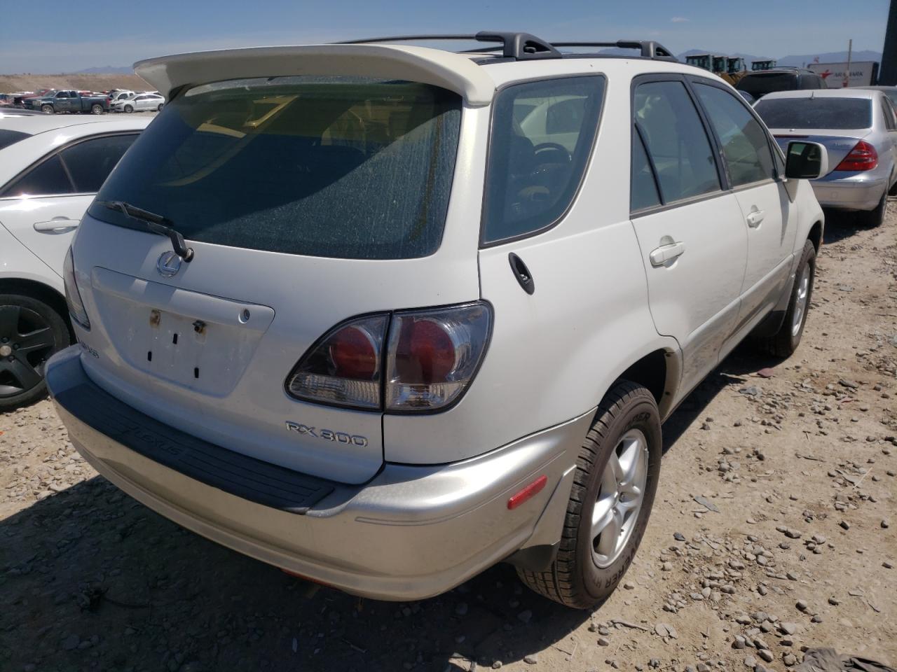 Photo 4 from auction – 2001 LEXUS RX 300 with VIN JTJHF10U110220580