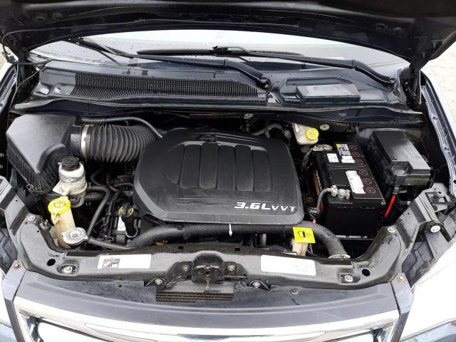 Photo 7 from auction – 2013 CHRYSLER TOWN & COU with VIN 2C4RC1BG2DR594648
