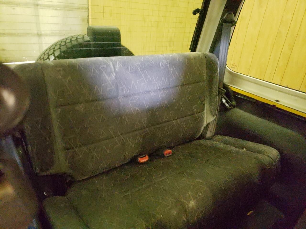 Photo 6 from auction – 2001 JEEP WRANGLER / with VIN 1J4FA49S41P371314