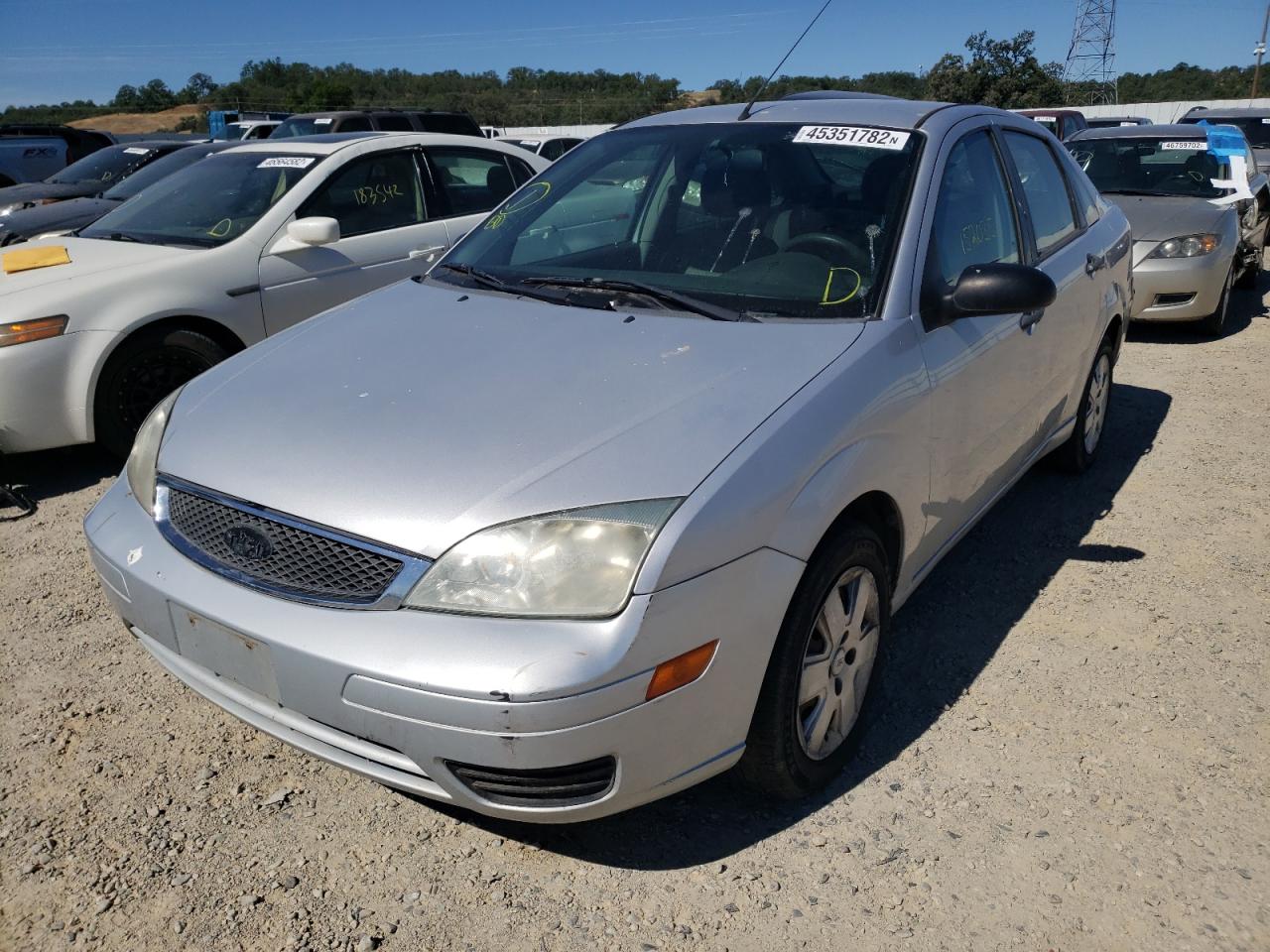 Photo 2 from auction – 2007 FORD FOCUS ZX4 with VIN 1FAFP34N27W305574