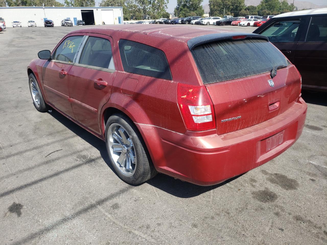 Photo 3 from auction – 2005 DODGE MAGNUM SE with VIN 2D4FV48T25H681415
