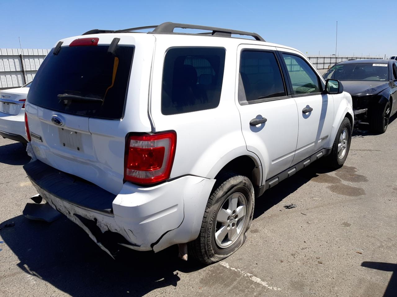Photo 4 from auction – 2008 FORD ESCAPE XLS with VIN 1FMCU02Z58KC00963