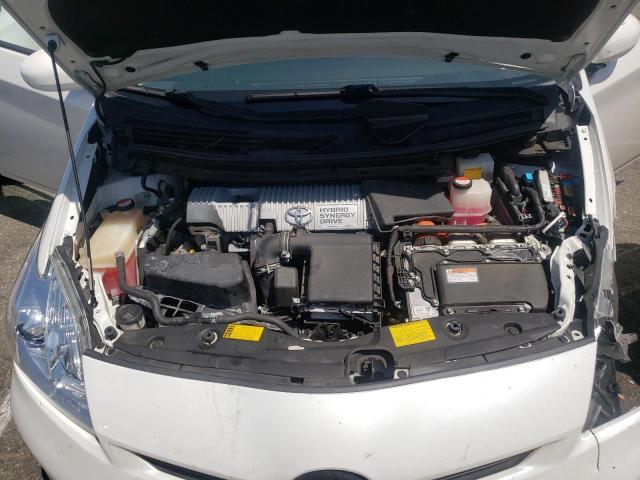 Photo 7 from auction – 2014 TOYOTA PRIUS with VIN JTDKN3DU1E0380403