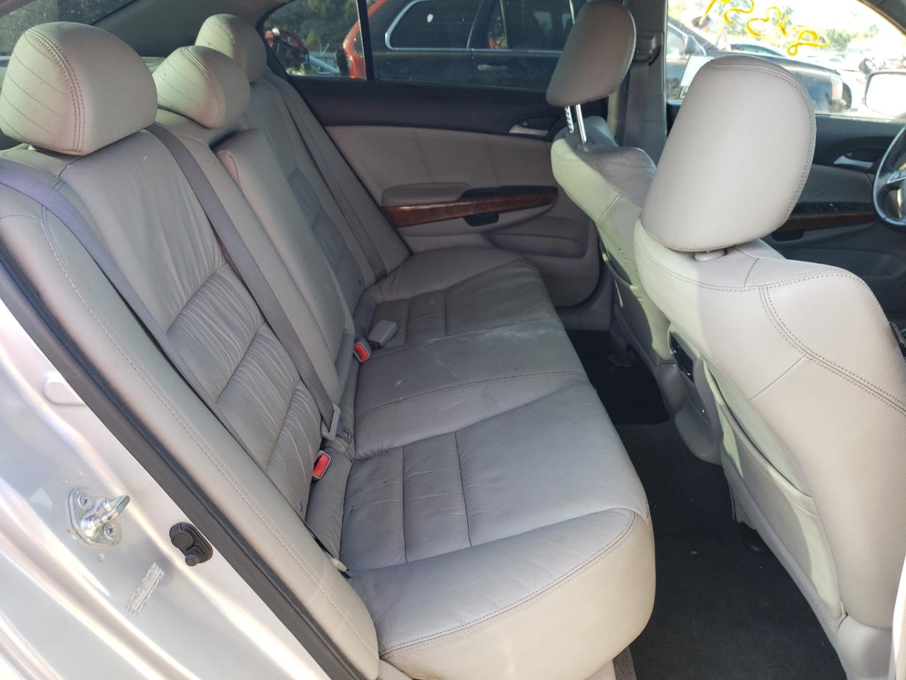 Photo 6 from auction – 2011 HONDA ACCORD with VIN 1HGCP2F84BA004035